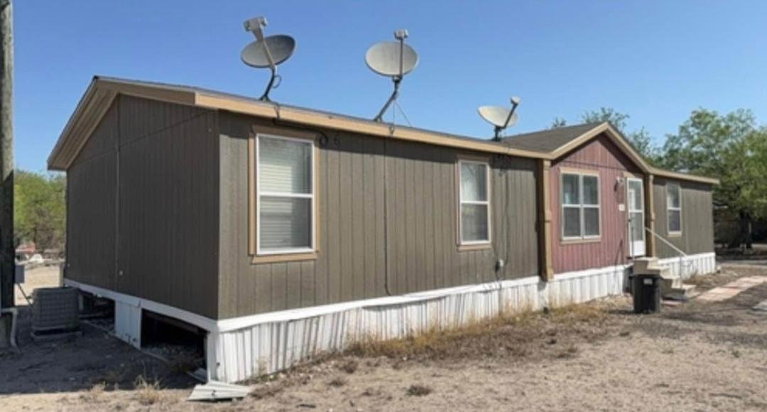2020 DOUBLE WIDE - Image 2