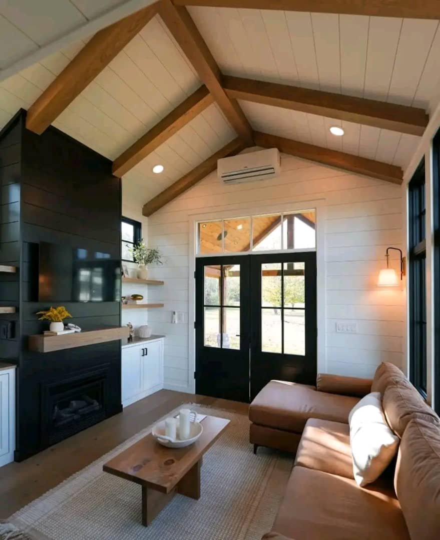 Rustic Cabin - Image 6